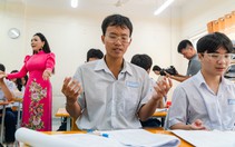 Học sinh TP.HCM học đờn ca tài tử: Không lấy điểm, không thi, vẫn say mê