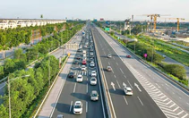 Cục CSGT khẳng định sẽ xử lý nghiêm xe đi 'rùa bò', bám làn trái cao tốc