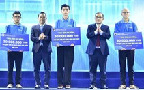4 nhân vật của 'Tiếp sức đến trường' trên Tuổi Trẻ được Bách khoa Đà Nẵng trao học bổng