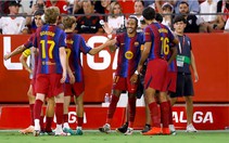 Raphinha lập hat-trick giúp Barca khởi đầu hoàn hảo ở La Liga