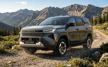 Toyota Fortuner đời mới lộ ảnh chạy thử, những xe chạy cùng gây chú ý