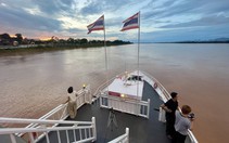 Đến Nakhon Phanom: 'Ở một đêm, thêm một năm tuổi thọ'