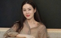 5 cách phối quần jeans giúp Son Ye Jin trẻ hơn tuổi