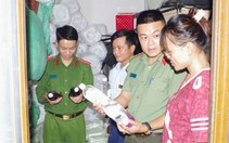 Mua hơn 1.300 lít rượu trôi nổi, gắn mác đặc sản Tây Bắc rồi bán trên TikTok
