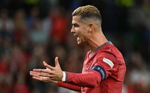Ronaldo bỏ lỡ cơ hội khó tin và 'tịt ngòi' ở trận ra mắt của HLV Jorge Jesus
