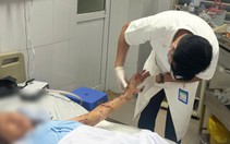 Nằm liệt giường, cụ bà 76 tuổi vẫn bị chó nhà tấn công phải nhập viện