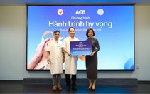 Hành trình Hy vọng đến Huế, ACB trao 500 triệu đồng hỗ trợ bệnh nhi