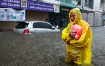 Bangkok cho công chức nghỉ 2 ngày vì mưa lớn