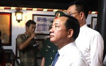Trưởng Ban Tuyên giáo T.Ư Trịnh Văn Quyết dâng hương tại Nhà lưu niệm cụ Huỳnh Thúc Kháng