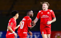 Tiến Linh, Lê Giang Patrik tỏa sáng giúp Công An TP.HCM thắng thuyết phục ở trận ra quân V-League