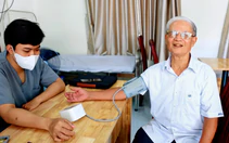 Điểm hẹn 'vui vẻ' quen thuộc của cụ ông, cụ bà ở Bình Tân