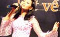 Lê Anh Dũng đoạt giải nhất "Giọng hát hay Hà Nội 2004"