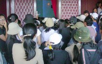 Làm phim cho ai?