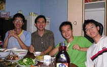 Giao thừa Online: Những trái tim trẻ đang hướng về VN!