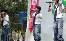 Giải trí ngày 18--2005