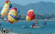 Biển Nha Trang đã bắt đầu sôi động