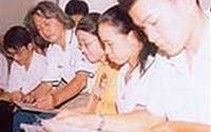 Hàng trăm học trò đỗ ĐH từ lò luyện thi miễn phí