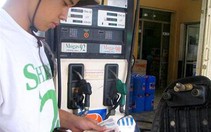 Giá xăng tăng: SV "xài" xe buýt