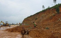 Bắc trung bộ: Lũ lớn ngập đồng, lở núi