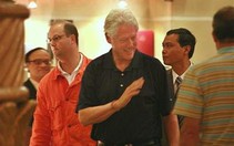 Cựu Tổng thống Mỹ Bill Clinton đã đến Hà Nội
