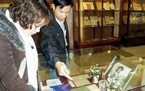 Khai mạc triển lãm "Hồ sơ, kỷ vật của cán bộ đi B"