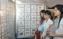 Khai mạc triển lãm tem "Tri ân cánh tem thư"
