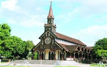 Nhà thờ gỗ Kon Tum - tiếng chuông đầu giữa đại ngàn