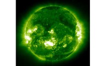 Siêu bão từ tấn công trái đất vào năm 2012
