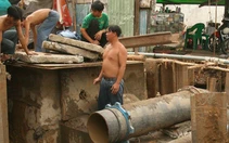 Bể ống nước gây ngập nhà dân
