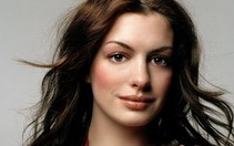 Anne Hathaway vào vai miêu nữ trong Người dơi 3