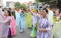 Rực rỡ lễ hội Nguyên tiêu xuân Tân Mão 2011