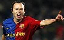 Iniesta bị cấm thi đấu vì "tẩy thẻ"
