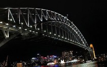 Cầu cảng Sydney mừng sinh nhật 80 tuổi