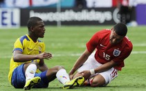 HLV Hodgson: "Tuyển Anh sẽ chờ Oxlade-Chamberlain đến phút cuối"