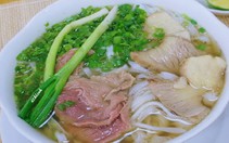 Phở là món ăn sáng phổ biến của người Việt