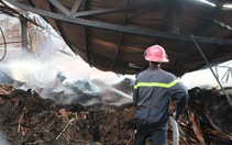 1.000 m nhà xưởng đồ gỗ thành tro bụi trong biển lửa