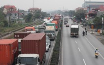 Cháy rụi 4 tàu cá, tàu du lịch của ngư dân Tiền Giang