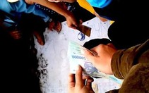 Điều tra clip quay lãnh đạo xã đánh bạc tại công an xã