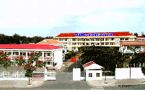 Hiệu trưởng chỉ đạo triển khai bảo hiểm hưởng "hoa hồng"