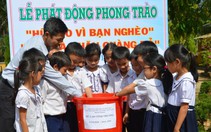 ​Hũ gạo tình thương và đàn gà khăn quàng đỏ