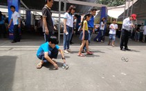 Hàng trăm bạn trẻ nhập cuộc sân chơi khoa học