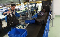 Trộm cắp hành lý ở sân bay: Nghi có thông đồng!