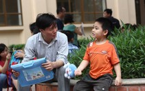 Thương con, không ép con học trước lớp 1