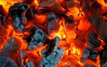 ​Nằm than sau khi sinh, lợi hay hại?