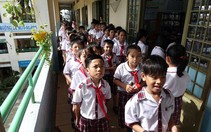 Học sinh nhập cư ồ ạt, TP.HCM bở hơi tai