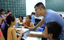 10 gia sư tình nguyện và ​12 lớp dạy học miễn phí
