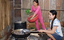 Trường bán trú thiếu cấp dưỡng trầm trọng