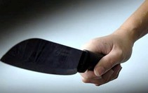 Tạm đình chỉ học tập học trò xách dao chém thầy