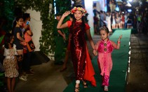 ​Mẫu nhí duyên dáng trong tà áo dài