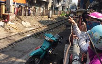 Chui rào băng qua đường ray, bị xe lửa tông chết